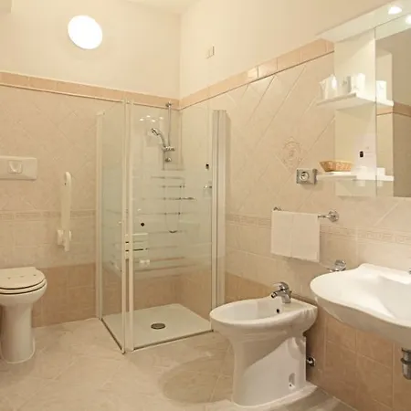 Fortuna Hotel 4*